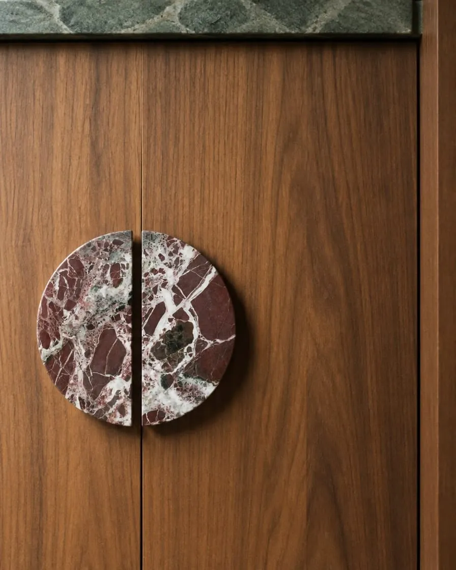 Round Pull in Rosso Levanto, honed, up close