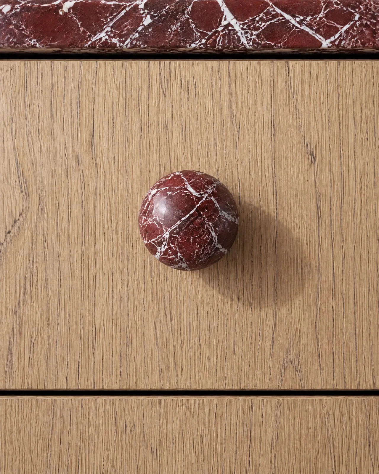 Ball Knob in Rosso Levanto, up close